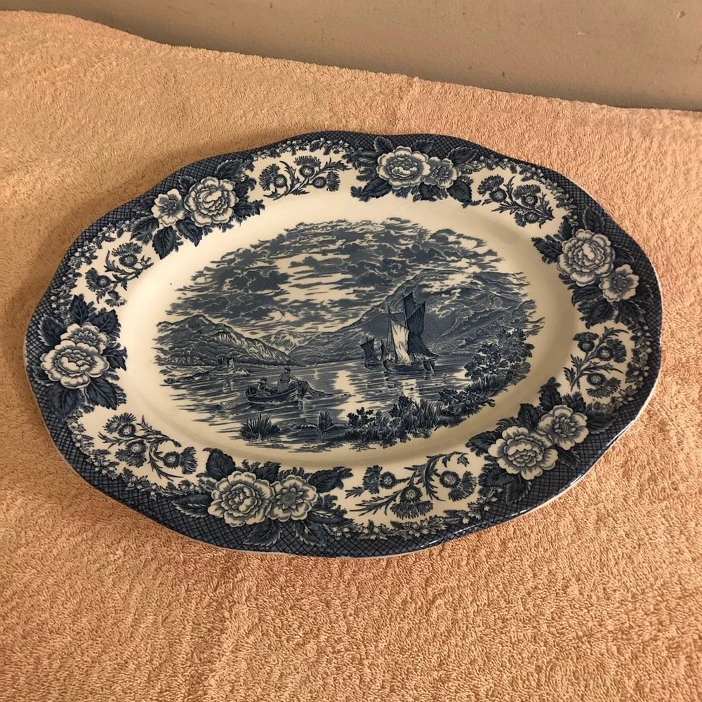 Vintage Lochs of Scotland Royal Warwick 14” Oval Platter Loch Fine